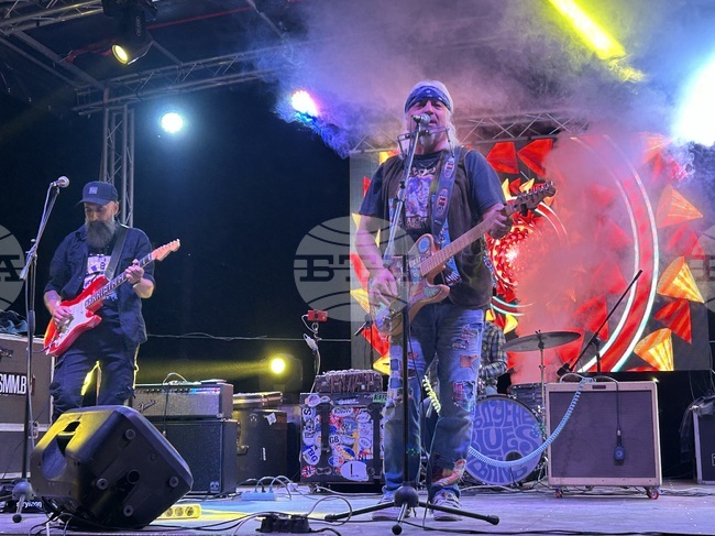 Добрич - Васко Кръпката - Подуене Блус Бенд - концерт