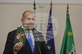 Румен Радев - училище - посещение