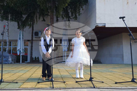 Самоков - благотворителен ученически коледен базар