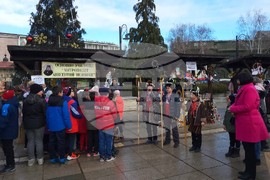 Самоков - благотворителен ученически коледен базар