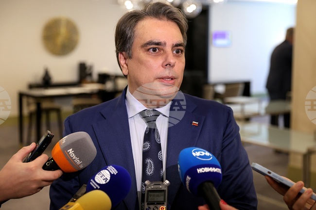 „Продължаваме Промяната“ - Асен Василев - брифинг