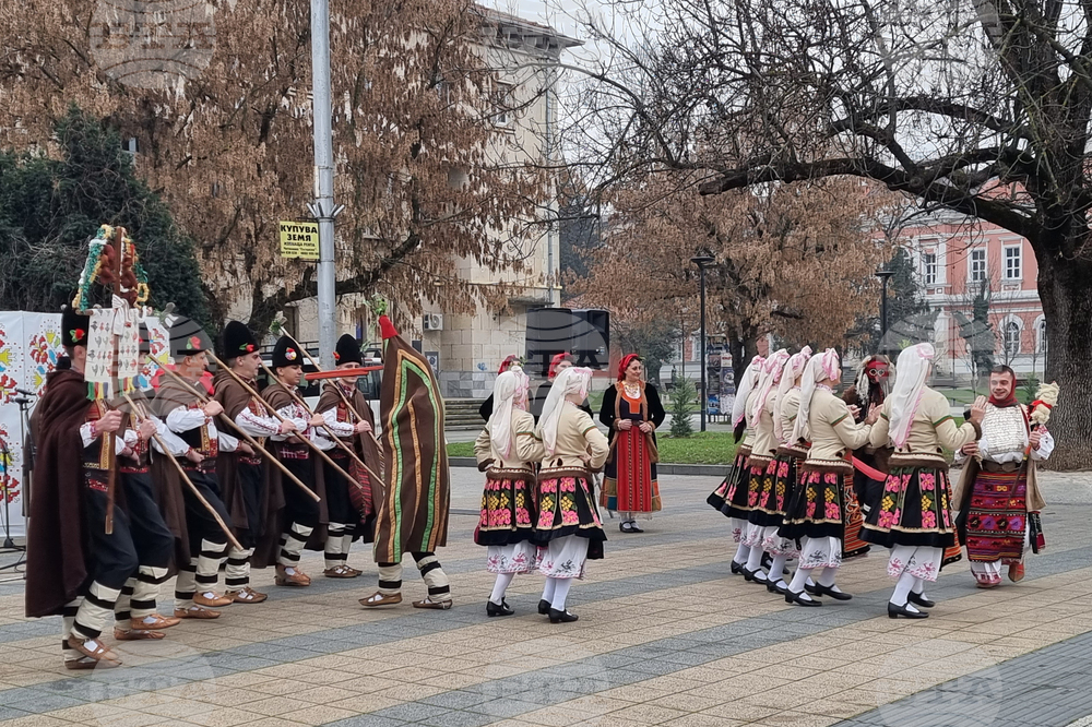 Плевен - Северняшки ансамбъл - коледни обичаи