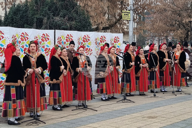 Плевен - Северняшки ансамбъл - коледни обичаи