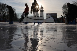 Кънки на лед – пързалка