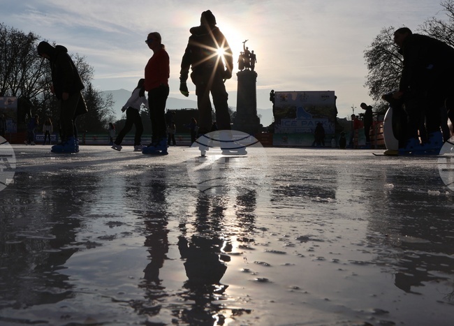 Кънки на лед – пързалка