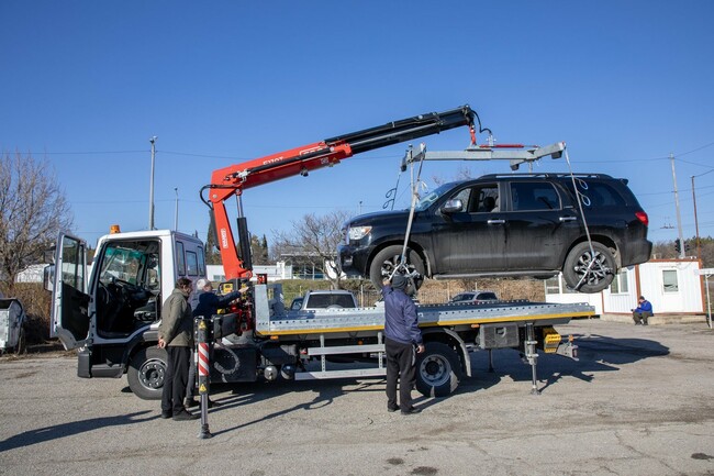 Община Стара Загора: Принудително са преместени 5 изоставени автомобилa
