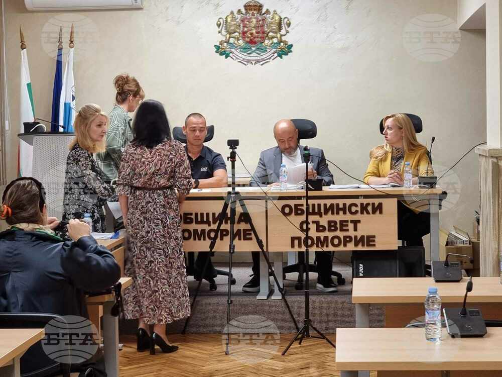 Проваленото заради липса на кворум 17-о заседание на Общинския съвет в Поморие се свиква отново