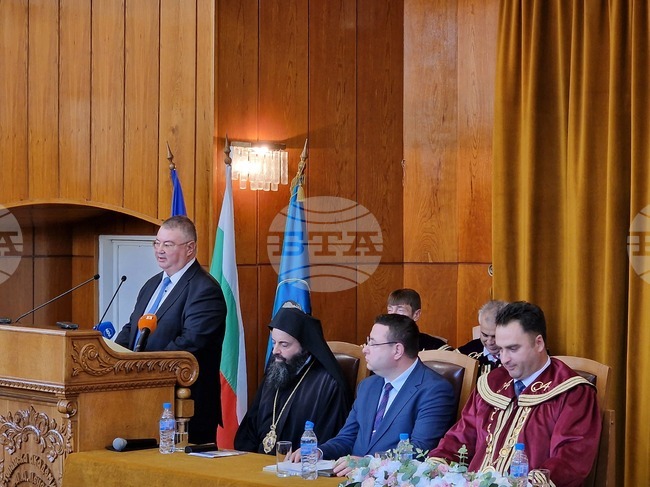  Свищов - Стопанска академия - откриване на новата учебна година Свищов - Стопанска академия - откриване на новата учебна година