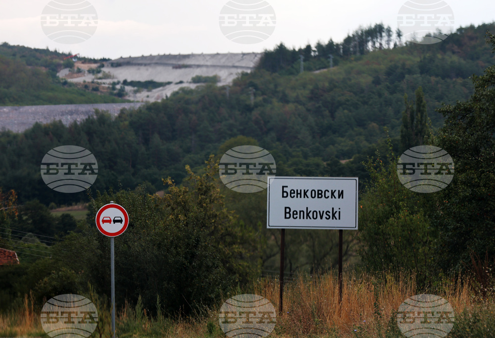 Детска и спортна площадка, фитнес на открито и паркинг зона ще бъдат изградени в Бенковски 