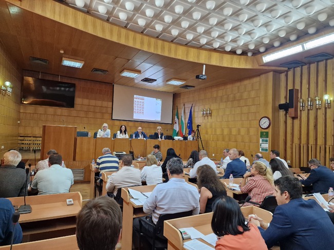 Променят Правилника за символите, почетните звания, наградите и паметните знаци на Община Разград
