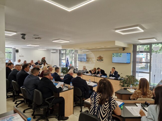 Общинските съветници приеха бюджета на община Несебър за тази година 