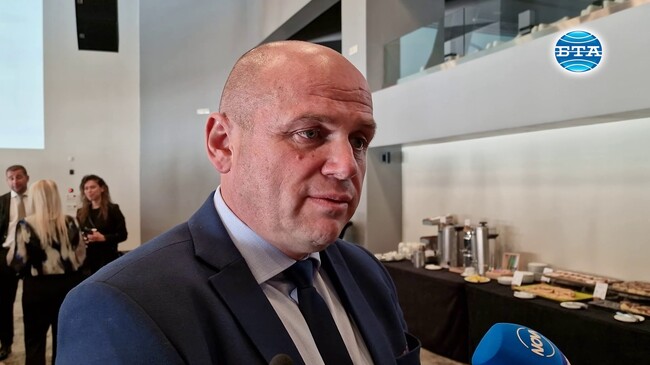 Да се надяваме, че за зимния сезон преди всичко ще има сняг, каза кметът на Банско