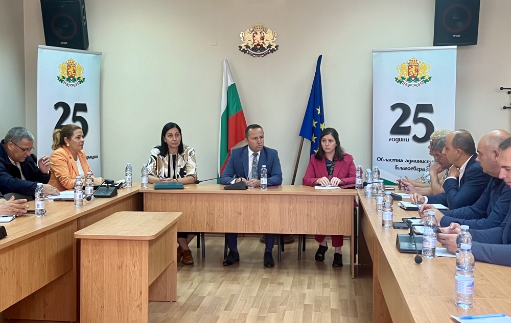 Областна администрация Благоевград: Областният управител организира среща във връзка с почистване на речните корита и дерета