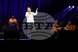 НДК - „Пеещи артисти 3“ - концерт - Симеон Владов