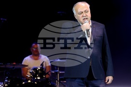НДК - „Пеещи артисти 3“ - концерт - Момчил Колев