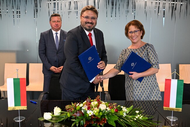 Унгария - БТА - ДУНА - договор - подписване 