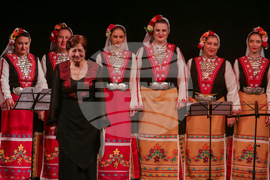 Хор "Мистерията на българските гласове" - коледен концерт