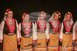 Хор „Мистерията на българските гласове“ - коледен концерт