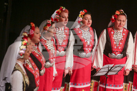 Хор „Мистерията на българските гласове“ - коледен концерт