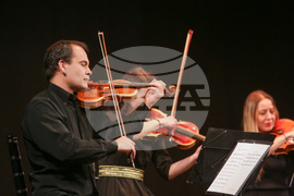 Хор „Мистерията на българските гласове“ - коледен концерт