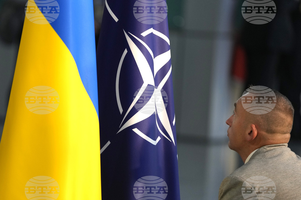 НАТО ще координира редовни и големи доставки на оръжие за Украйна, закупено в САЩ
