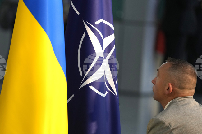 НАТО ще координира редовни и големи доставки на оръжие за Украйна, закупено в САЩ