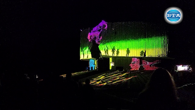 "Генеративна архитектура" върху Пантеона в Бургас постави началото на фестивала "Вода"