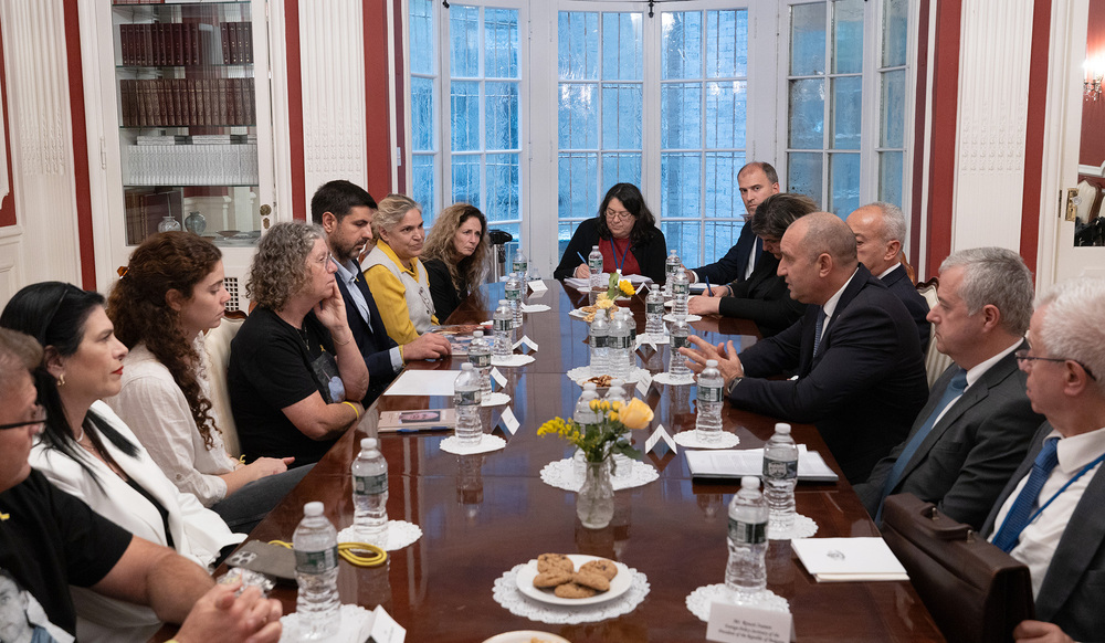 Румен Радев: Спасяването на еврейската общност в България през Втората световна война е морален пример за света за значимостта на човешкия живот 