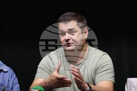 Бургас - Драматичен театър „Адриана Будевска" - пресконференция - Богдан Петканин