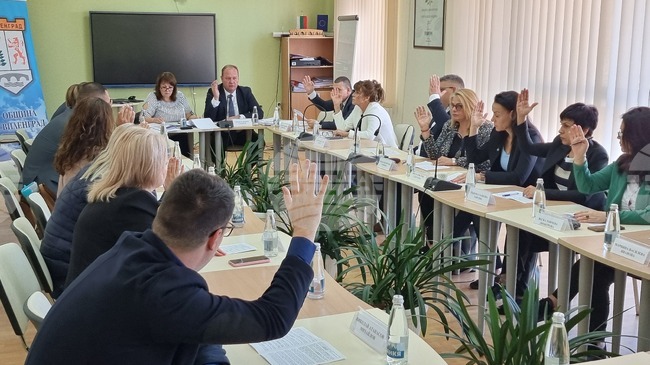 Промени в данъците върху недвижимите имоти и върху МПС ще обсъжда Общинският съвет в Свиленград