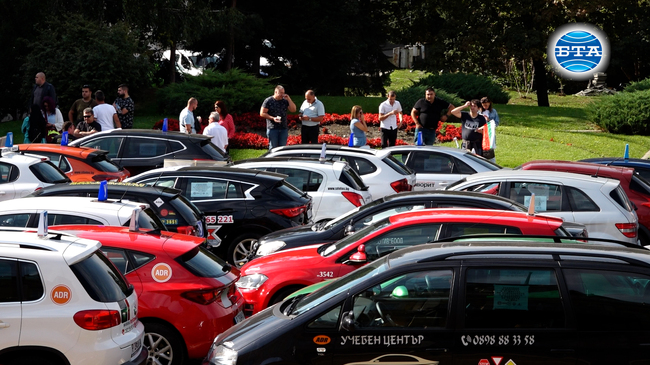 Промените в обучението на кандидат-водачите ще изсветлят нашия сектор, смята Красимир Георгиев, председател на асоциацията за квалификация на автомобилистите