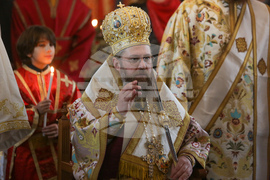 Храм „Рождество Христово" - архиерейско богослужение