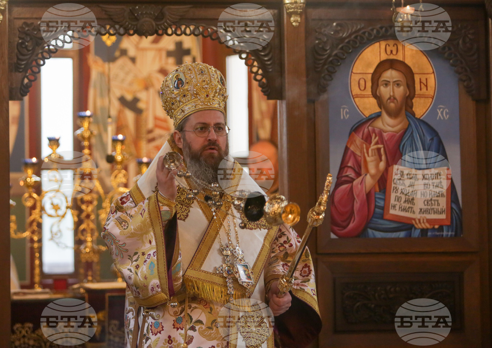 Храм „Рождество Христово" - архиерейско богослужение