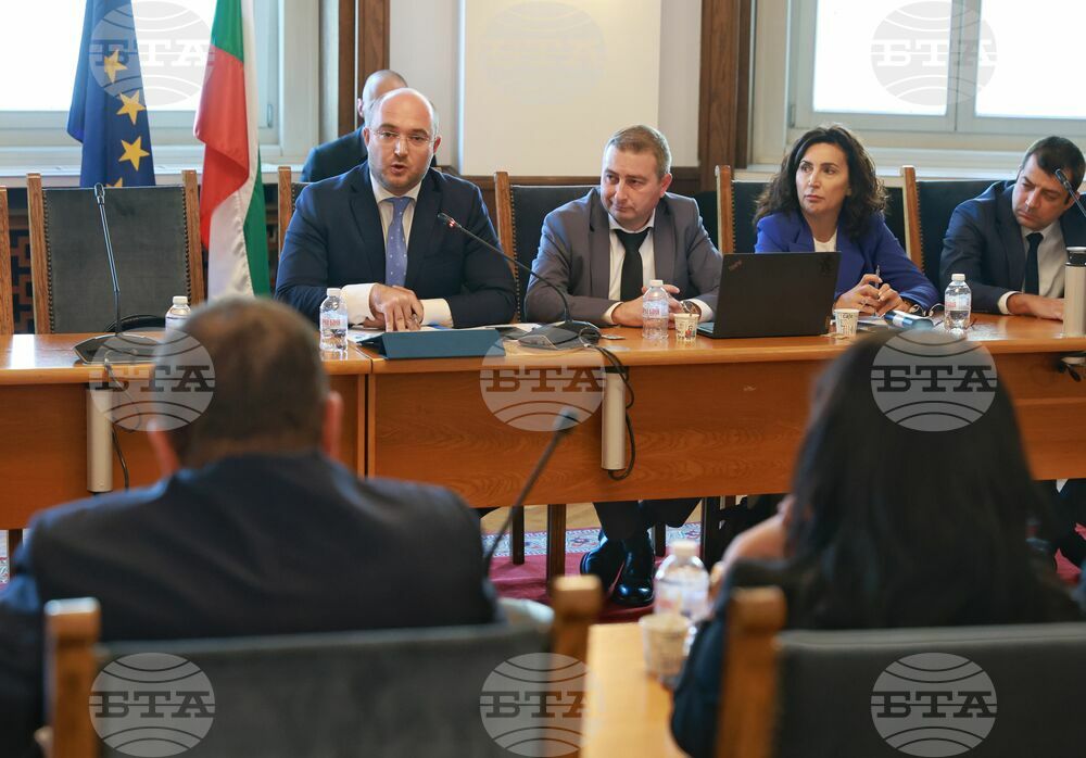 Народно събрание - Комисия по конституционни и правни въпроси