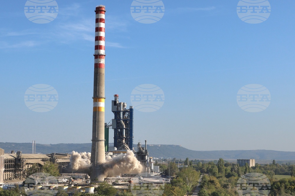 Девня - комин взривяване