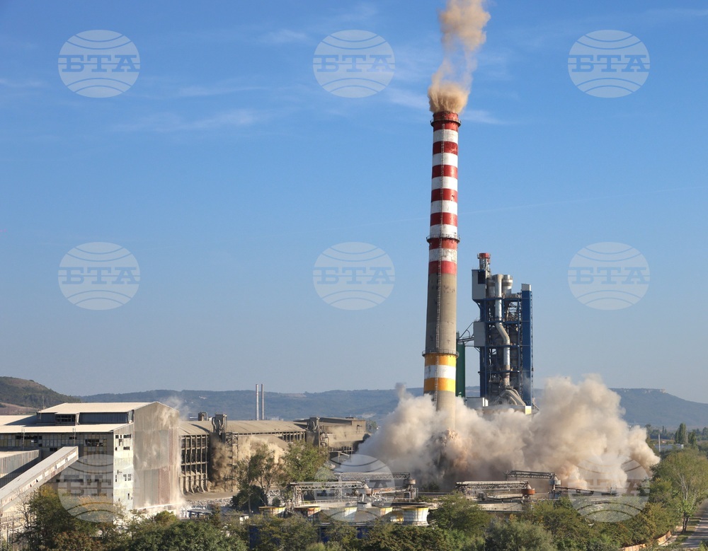 Девня - комин взривяване