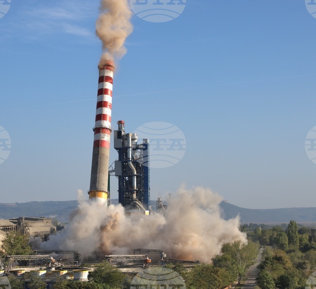 Девня - комин взривяване