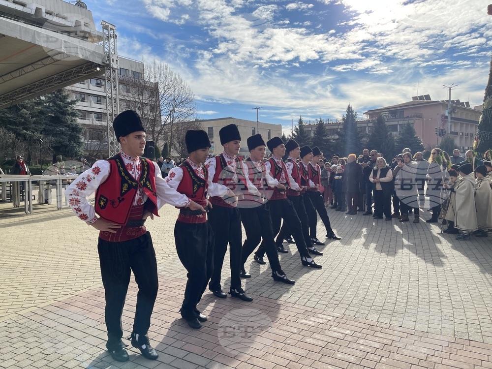 Казанлък - фестивал на коледарските състави