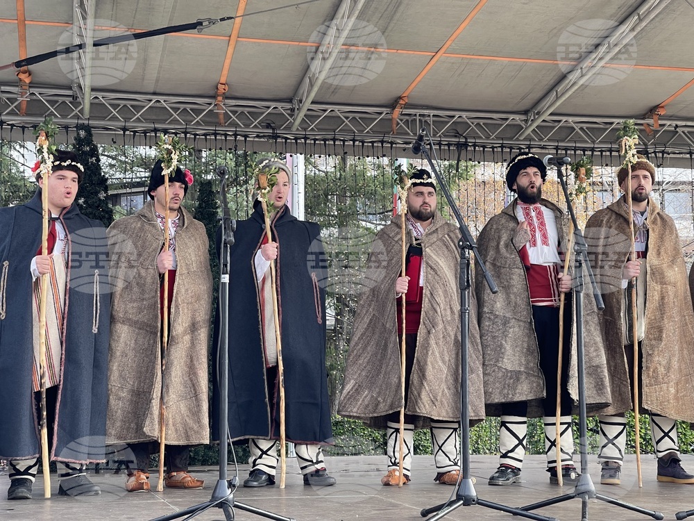 Казанлък - фестивал на коледарските състави