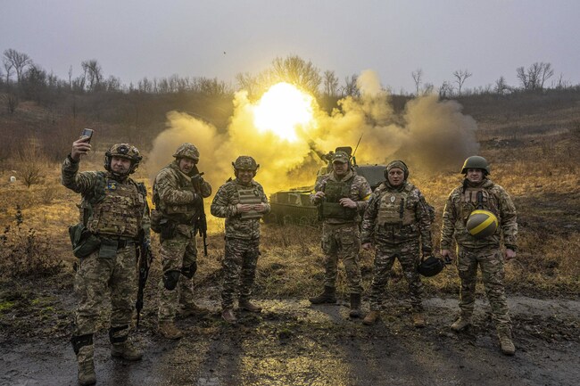 Киев твърди, че 500 руски военни са били убити или ранени при артилерийски обстрел в Херсонска област