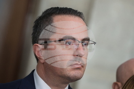 Парламент - Възраждане - изявление