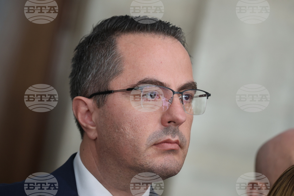 Парламент - Възраждане - изявление