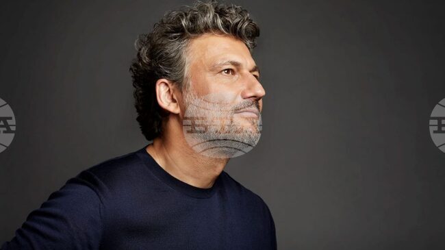 Тенорът Йонас Кауфман разкри, че няма да се върне в „Метрополитън“ опера или в „Ковънт гардън“