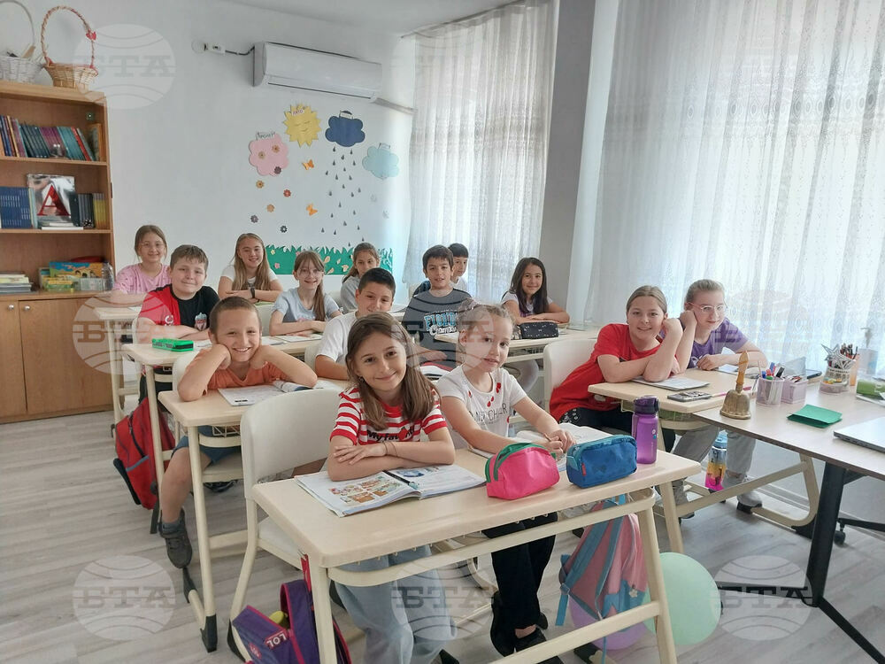 Петдесет деца ще учат българско четмо и писмо в българското неделно училище ” Отец Александър Чъкърък“ в Одрин