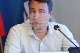 Национален пресклуб на БТА-Русе - Сдружение за модерна търговия - пресконференция