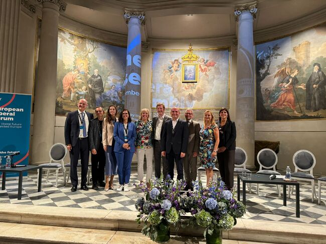 Антоанета Асенова е преизбрана за член на борда на директорите на Европейския либерален форум с най-висок резултат