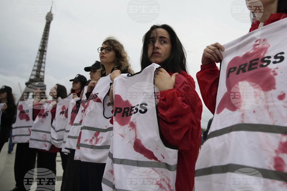 През последната година 67 журналисти са изгубили живота си, съобщи "Репортери без граници"