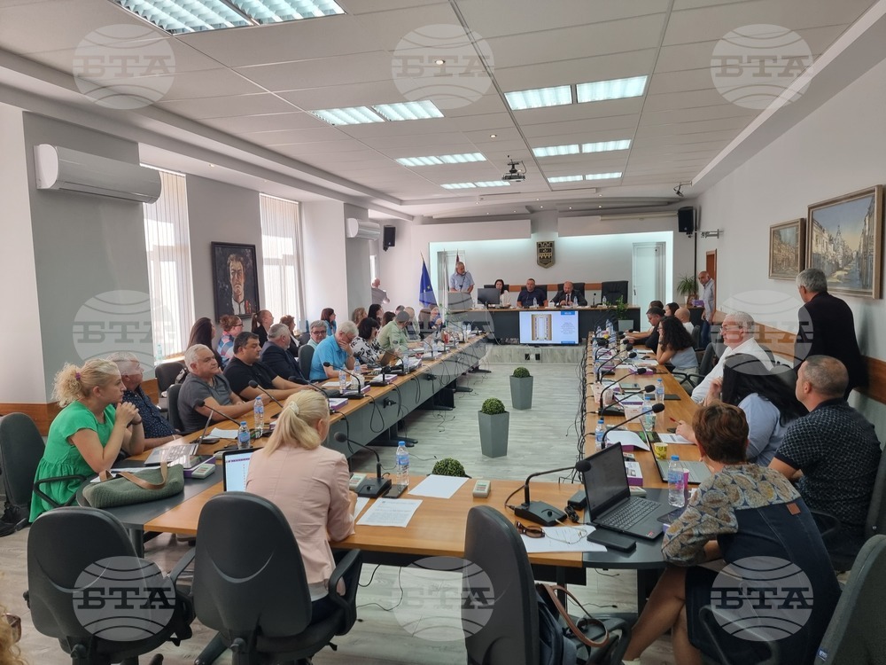 Общинският съвет в Ловеч възложи на кмета да изготви до края на ноември стратегия за развитие на 34-те села в общината