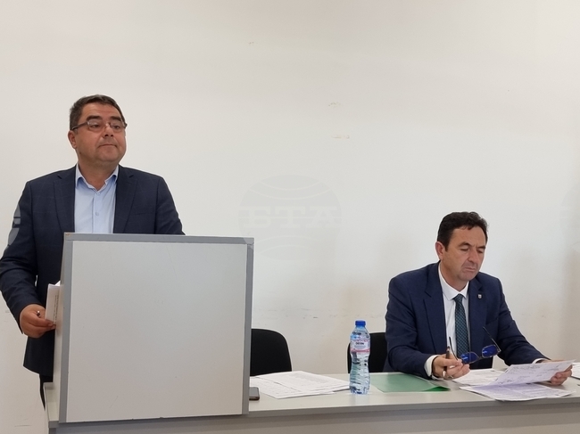 Общинските съветници в Кирково гласуваха определените от общинския поземлен фонд мери, пасища и ливади за стопанската 2024/2025 г.