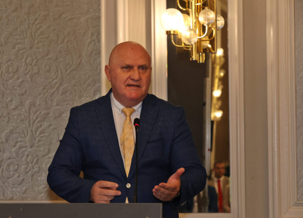 МОН: Повече часове практика за бъдещите учители, увеличават се и средствата за обучението им